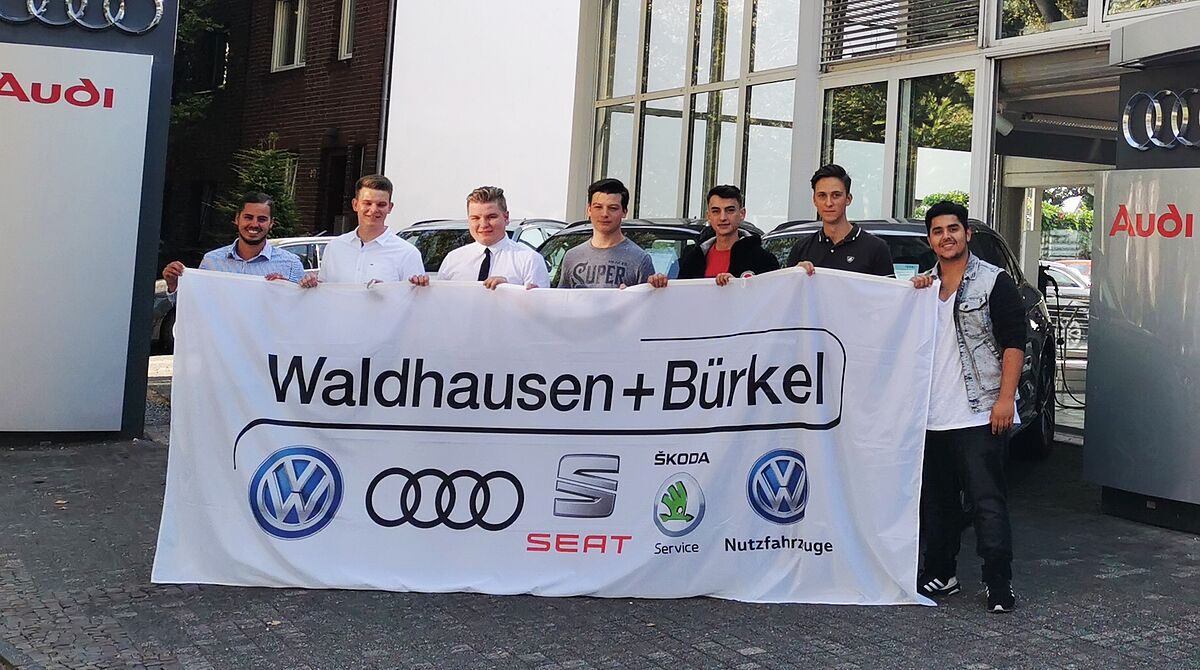 Wir begrüßen unsere neuen Azubis | AUDI | VW | MÖNCHENGLADACH