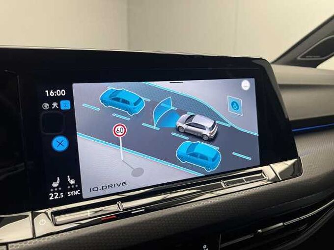 Volkswagen Golf VIII GTI Clubsport 2.0 TSI DSG Klima Navi