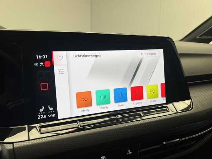 Volkswagen Golf VIII GTI Clubsport 2.0 TSI DSG Klima Navi