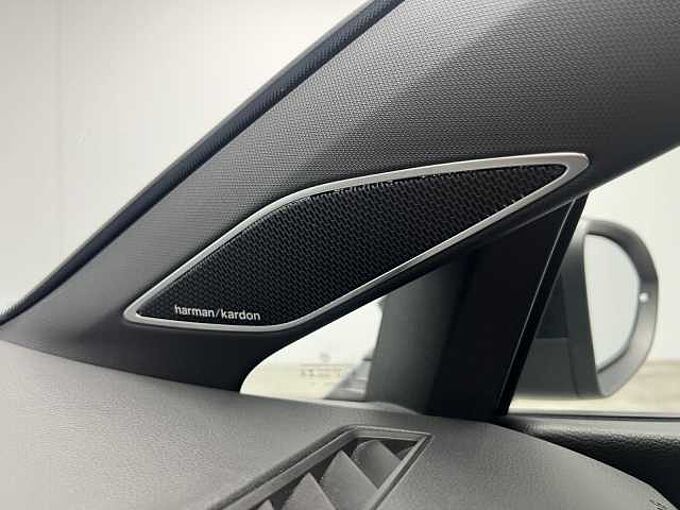 Volkswagen Golf VIII GTI Clubsport 2.0 TSI DSG Klima Navi