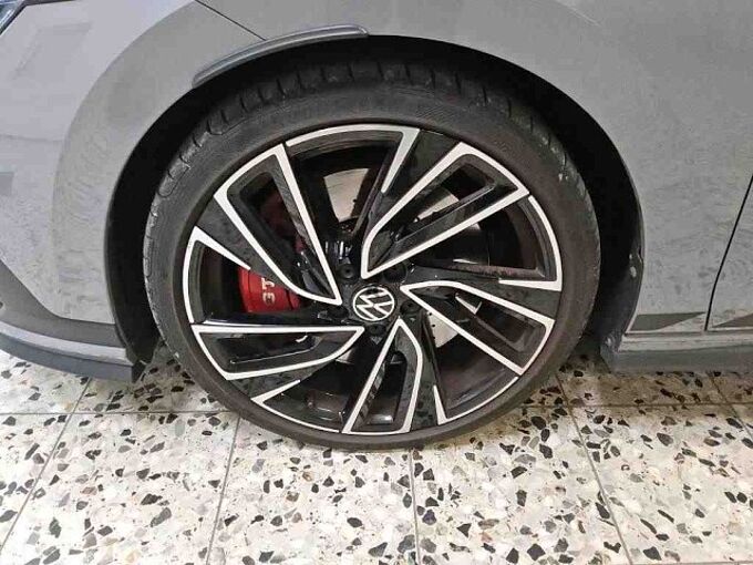 Volkswagen Golf VIII GTI Clubsport 2.0 TSI DSG Klima Navi