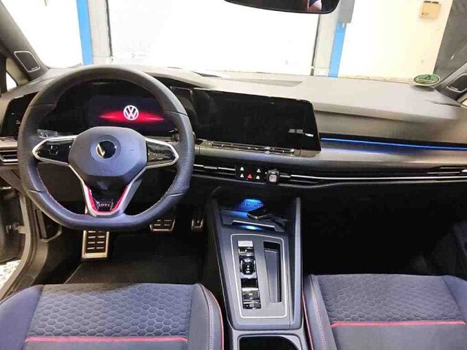 Volkswagen Golf VIII GTI Clubsport 2.0 TSI DSG Klima Navi