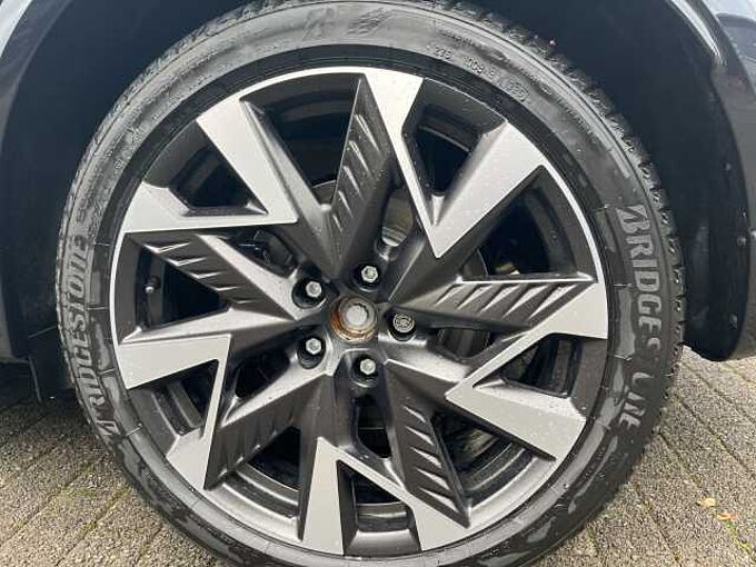 CUPRA FORMENTOR VZ 2.0 TSI 4DRIVE PANO+AHK+MATRIX+360+