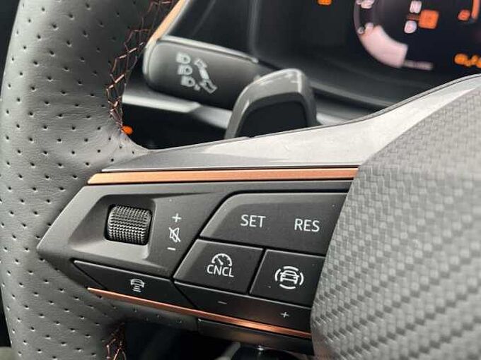 CUPRA FORMENTOR VZ 2.0 TSI 4DRIVE PANO+AHK+MATRIX+360+