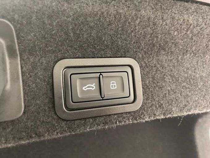 Audi A6 Limousine 40 TDI S-tronic design MatrixHD+Pano