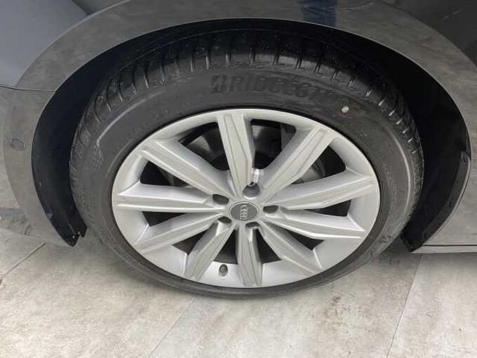 Audi A6 Limousine 40 TDI S-tronic design MatrixHD+Pano