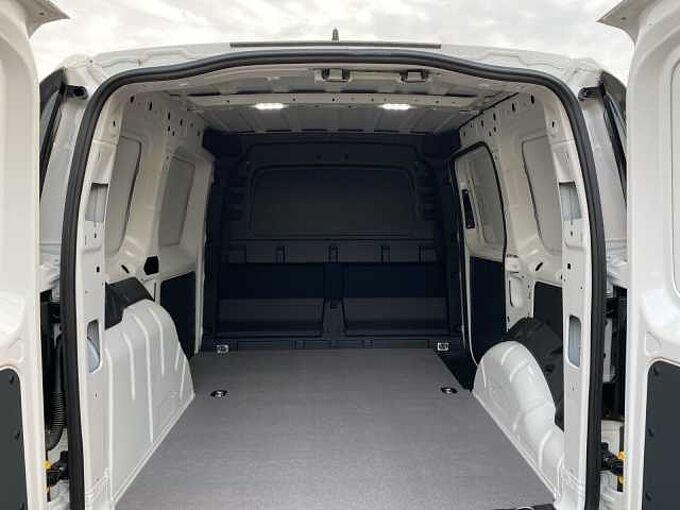 Volkswagen Caddy Cargo Motor: 2,0 l TDI EU6 SCR 75 kW Getriebe: 6-Gang-Schaltgetriebe Radst