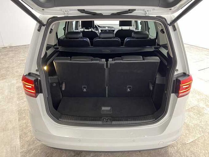 Volkswagen Touran 1.5 TSI DSG Comfortline 7-Sitzer Klima