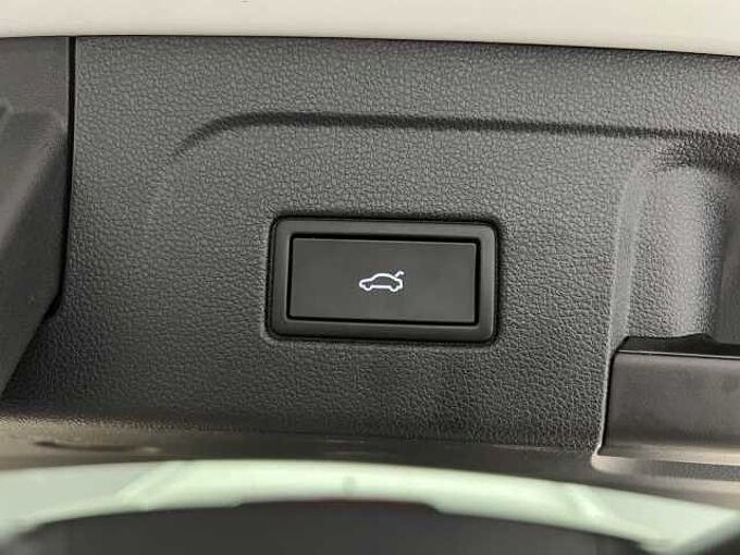 Volkswagen Touran 1.5 TSI DSG Comfortline 7-Sitzer Klima