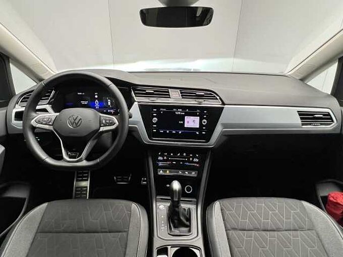 Volkswagen Touran 1.5 TSI DSG Comfortline 7-Sitzer Klima