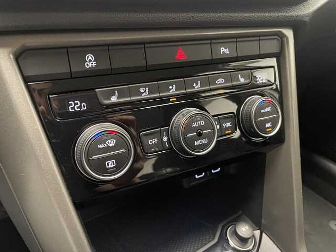 Volkswagen T-Roc 2.0 TDI Style Klima Einparkhilfe