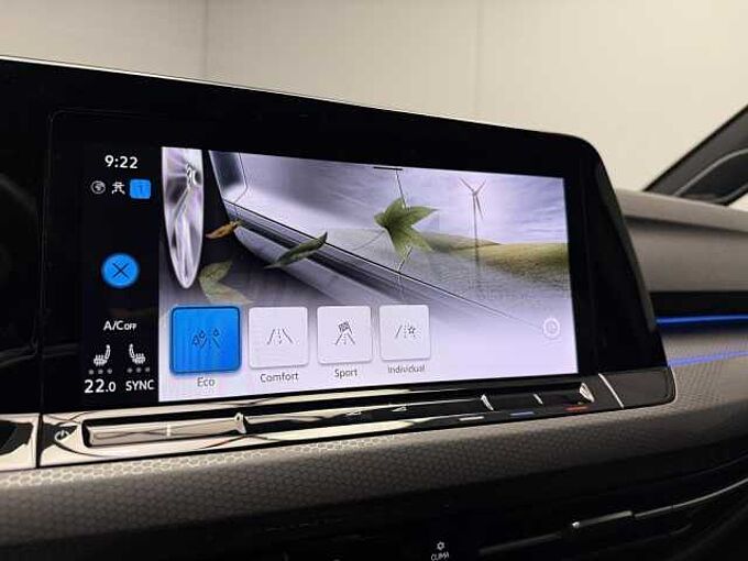 Volkswagen Golf VIII GTI Clubsport 2.0 TSI DSG Klima Navi