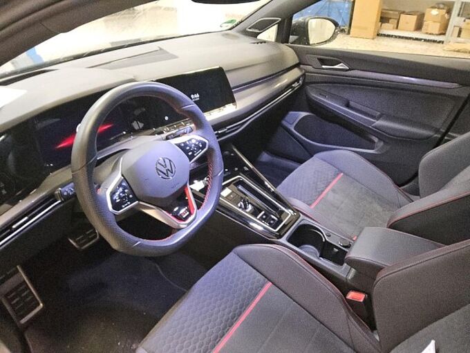 Volkswagen Golf VIII GTI Clubsport 2.0 TSI DSG Klima Navi