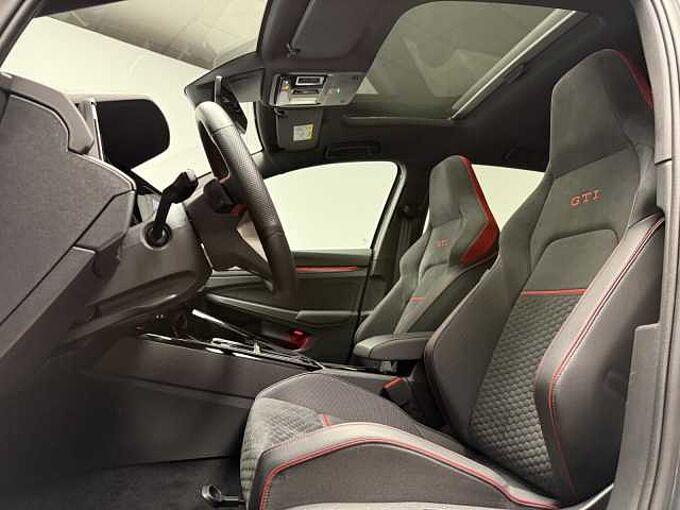 Volkswagen Golf VIII GTI Clubsport 2.0 TSI DSG Klima Navi