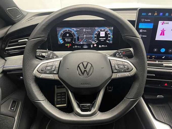 Volkswagen Passat Variant 2.0 TDI DSG R-Line Klima Navi