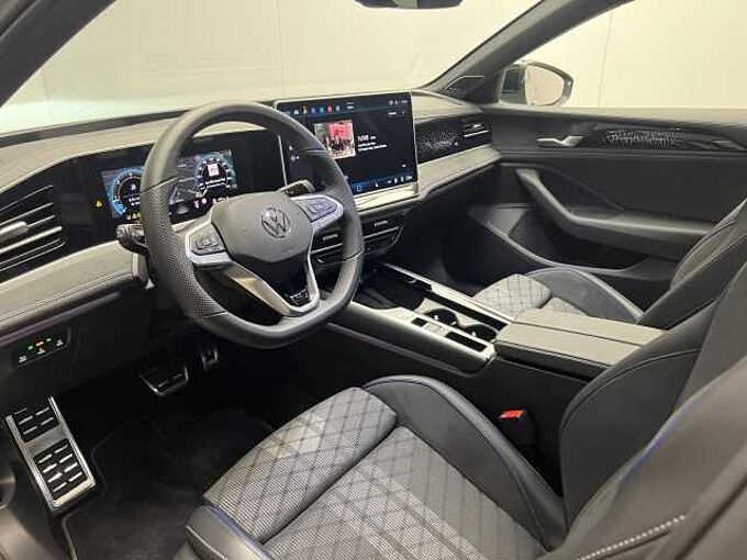 Volkswagen Passat Variant 2.0 TDI DSG R-Line Klima Navi