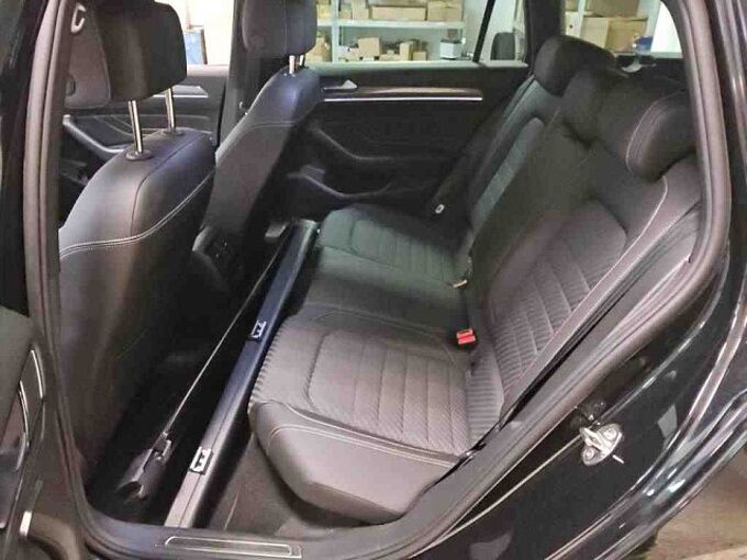 Volkswagen Passat Variant 2.0 TDI DSG R-Line 4Motion Klima