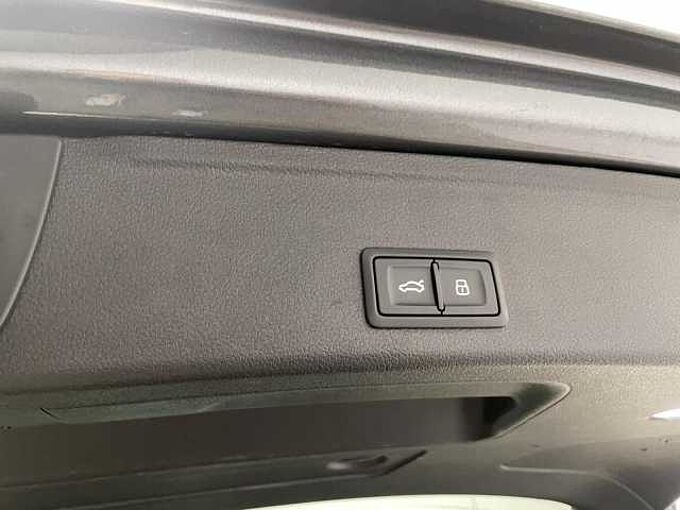 Audi A4 Avant 40 TDI quattro S line Pano+HUD Klima