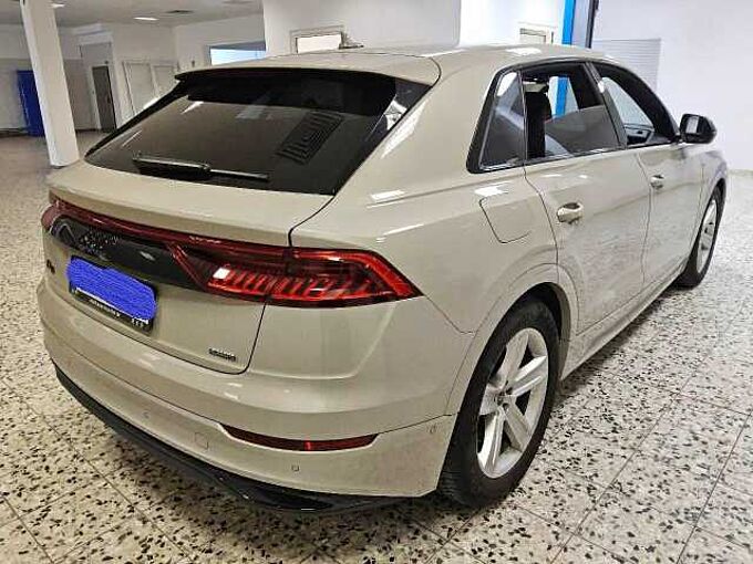 Audi Q8 55 TFSIe quattro S-line Klima Navi Leder