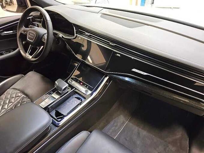 Audi Q8 55 TFSIe quattro S-line Klima Navi Leder