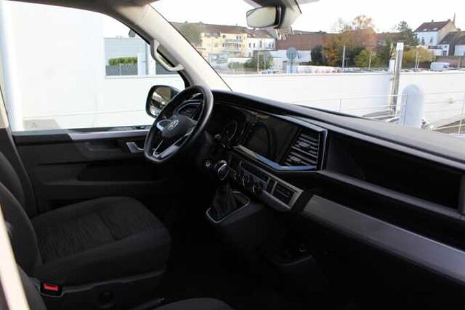 Volkswagen T6.1 MULTIVAN 4MOTION 2.0 TDI DSG / AHK / DCC / ACC T6