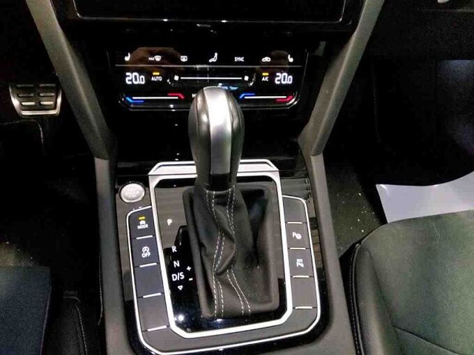 Volkswagen Arteon 2.0 TSI DSG R-Line Klima Navi