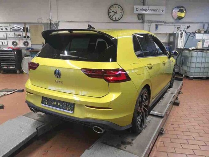 Volkswagen Golf VIII GTI Clubsport 2.0 TSI DSG HUD+Panorama