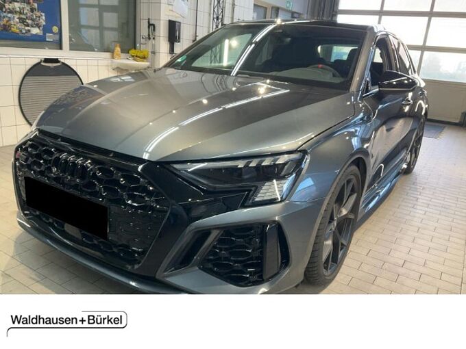Audi RS 3 Sportback 2.5 TFSI quattro Pano + B&O RS3