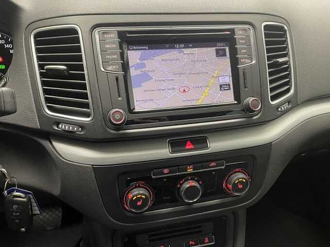 Volkswagen Sharan 1.4 TSI DSG Comfortline Klima Xenon Navi
