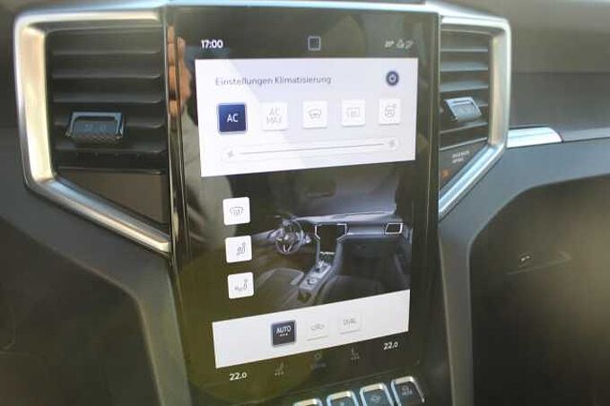 Volkswagen AMAROK DOKA 4MOTION 3.0 TDI DSG STYLE AHK / ACC / LEDER / STANDHEIZUNG