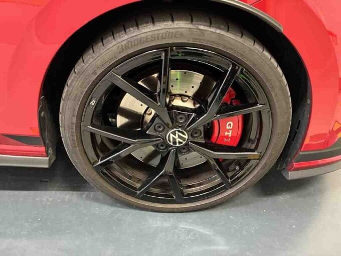 Volkswagen Golf VIII GTI Clubsport 2.0 TSI DSG Klima Navi