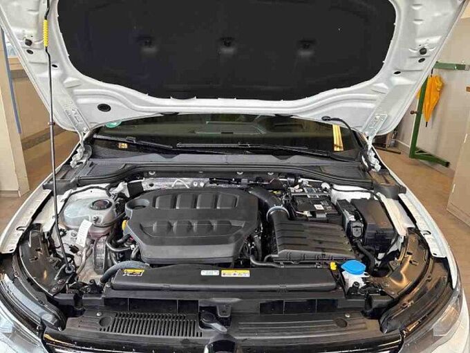 Volkswagen Golf VIII GTI Clubsport 2.0 TSI DSG HUD+Panorama