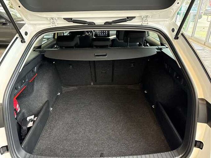 SKODA Octavia Combi 2.0 TDI DPF Style (EURO 6d) Klima