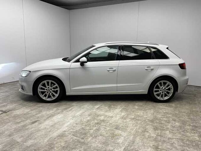 Audi A3 Sportback 1.5 TSI S-Tronic Sport Klima Xenon