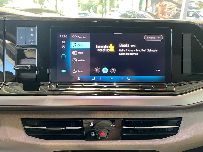 Volkswagen Multivan Life Motor: 2,0 l TDI SCR 110 kW Getriebe: 7-Gang-Doppelkupplungsgetrie T7