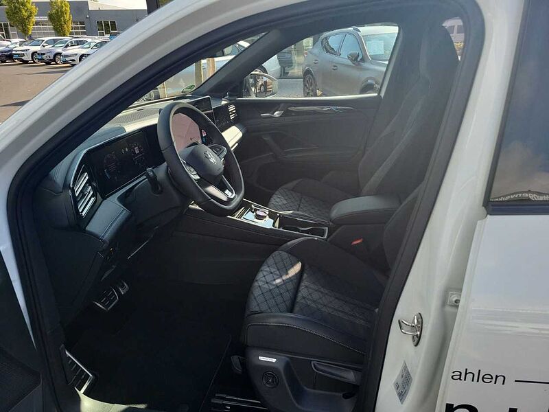 Volkswagen Tiguan R-Line 2,0 l TDI SCR 7-Gang- DSG Klima