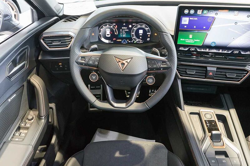 CUPRA Leon ST DSG 1.5 eTSI Pano+Dinamica+eKlappe+Matrix+DCC