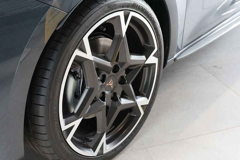 CUPRA Leon ST DSG 1.5 eTSI Pano+Dinamica+eKlappe+Matrix+DCC