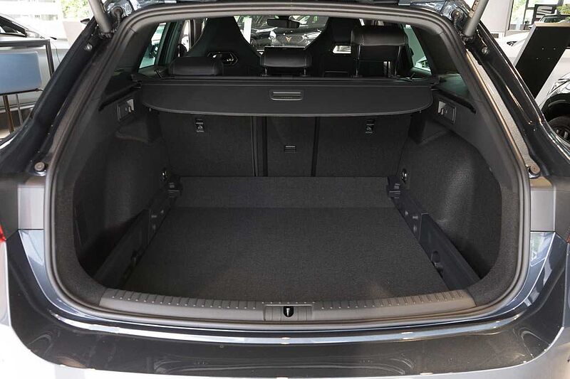 CUPRA Leon ST DSG 1.5 eTSI Pano+Dinamica+eKlappe+Matrix+DCC