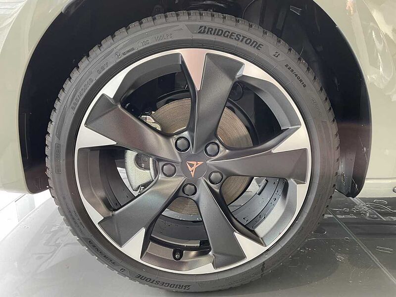 CUPRA LEON SPORTSTOURER 1.5 eTSI AHK+ACC+RFK+PDC+LED+