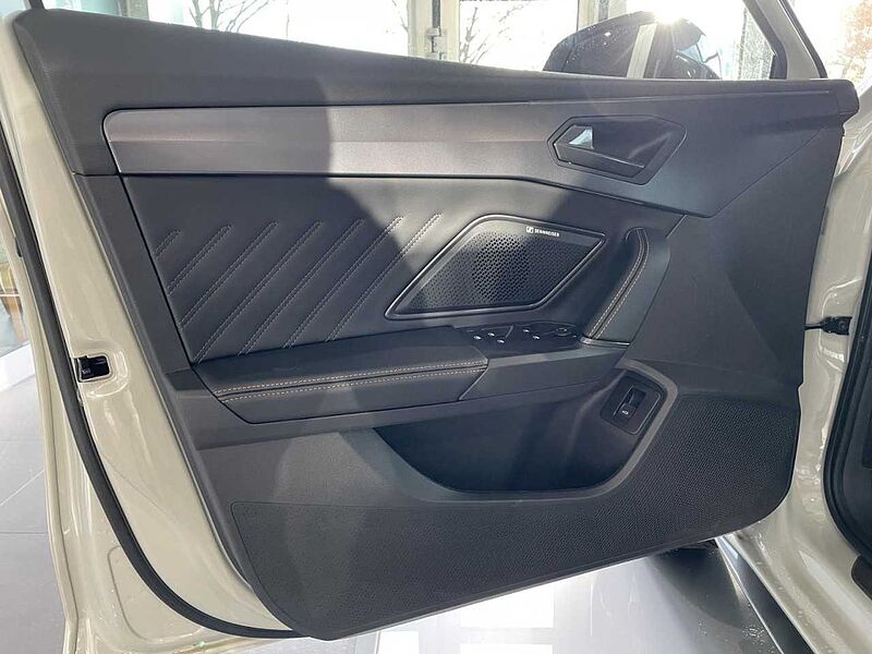 CUPRA LEON SPORTSTOURER 1.5 eTSI AHK+ACC+RFK+PDC+LED+