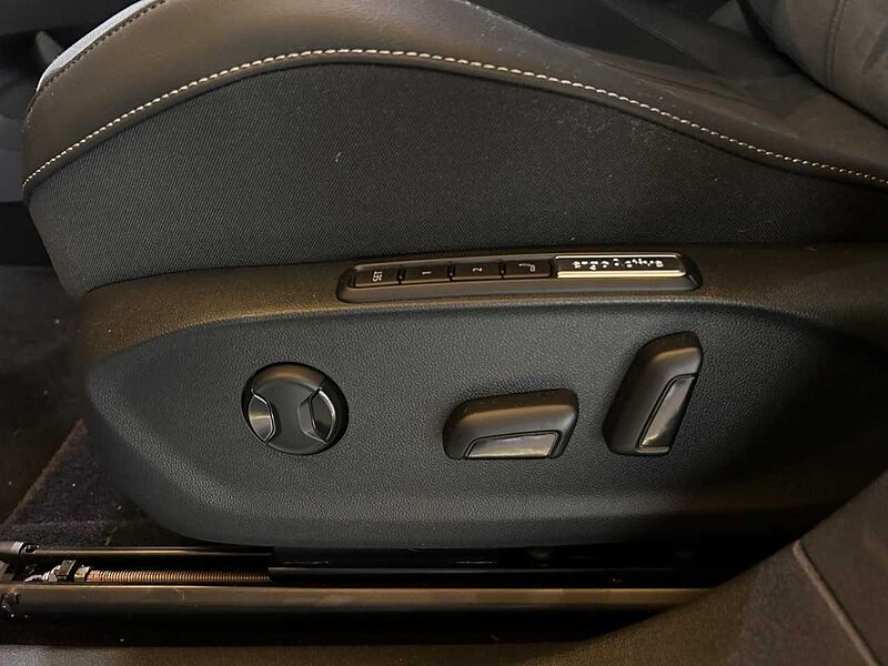 Volkswagen ID.7 Tourer Pro 210 kW (286 PS) 77 kWh 1-Gang-AT