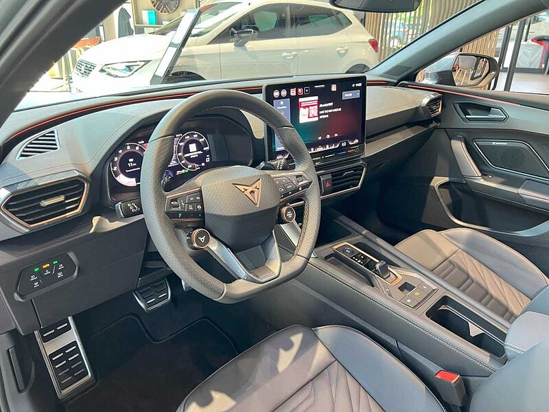 CUPRA LEON VZ 2.0 TSI ACC+PANO+RFK+NAVI+LED+PDC+SHZ+