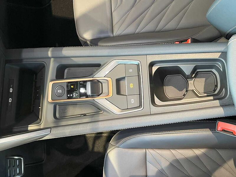 CUPRA LEON VZ 2.0 TSI ACC+PANO+RFK+NAVI+LED+PDC+SHZ+