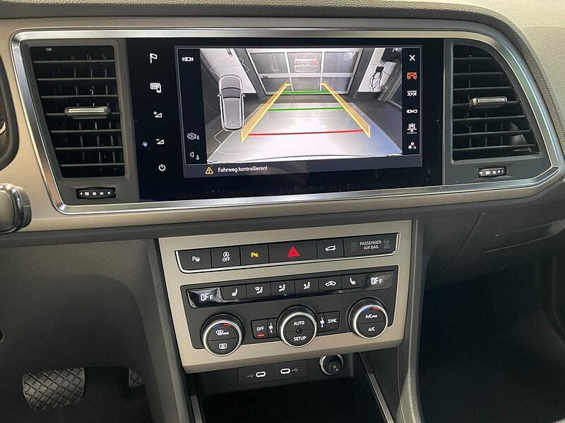 SEAT ATECA XPERIENCE 1.5 TSI PANO+BEATS+AHK+NAVI+RFK+