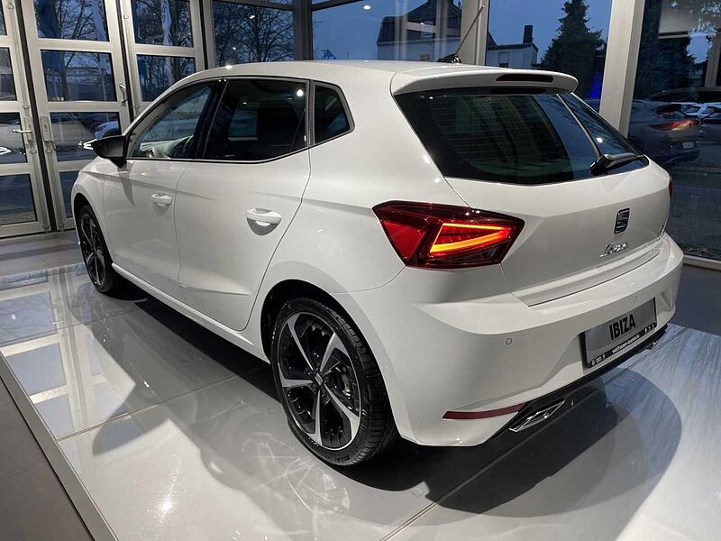 SEAT IBIZA FR 1.0 TSI RFK+NAVI+BEATS+CARPLAY+LED+SHZ+
