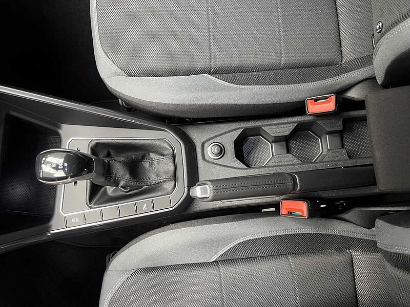 Volkswagen Polo 1.0 TSI DSG Style Klima Einparkhilfe