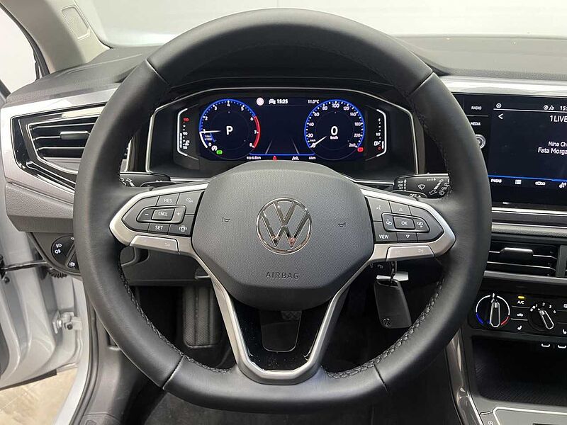 Volkswagen Polo 1.0 TSI DSG Style Klima Einparkhilfe