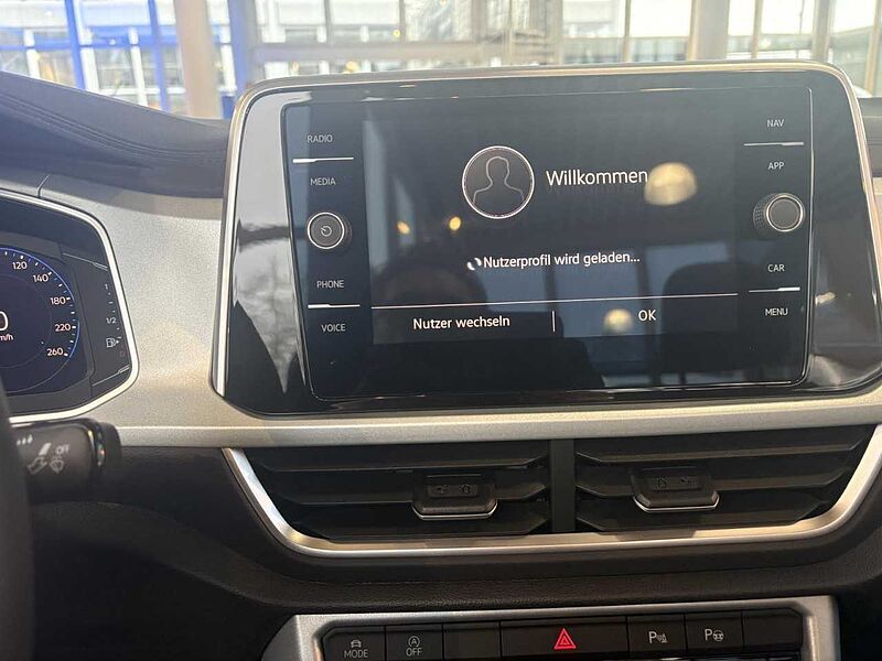 Volkswagen T-Roc Cabriolet GOAL 1.5 TSI+DSG+NAVI+PDC+WKR+