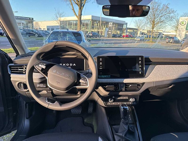 SKODA Kamiq 1.5 TSI Selection *Navi *LED Scheinwerfer